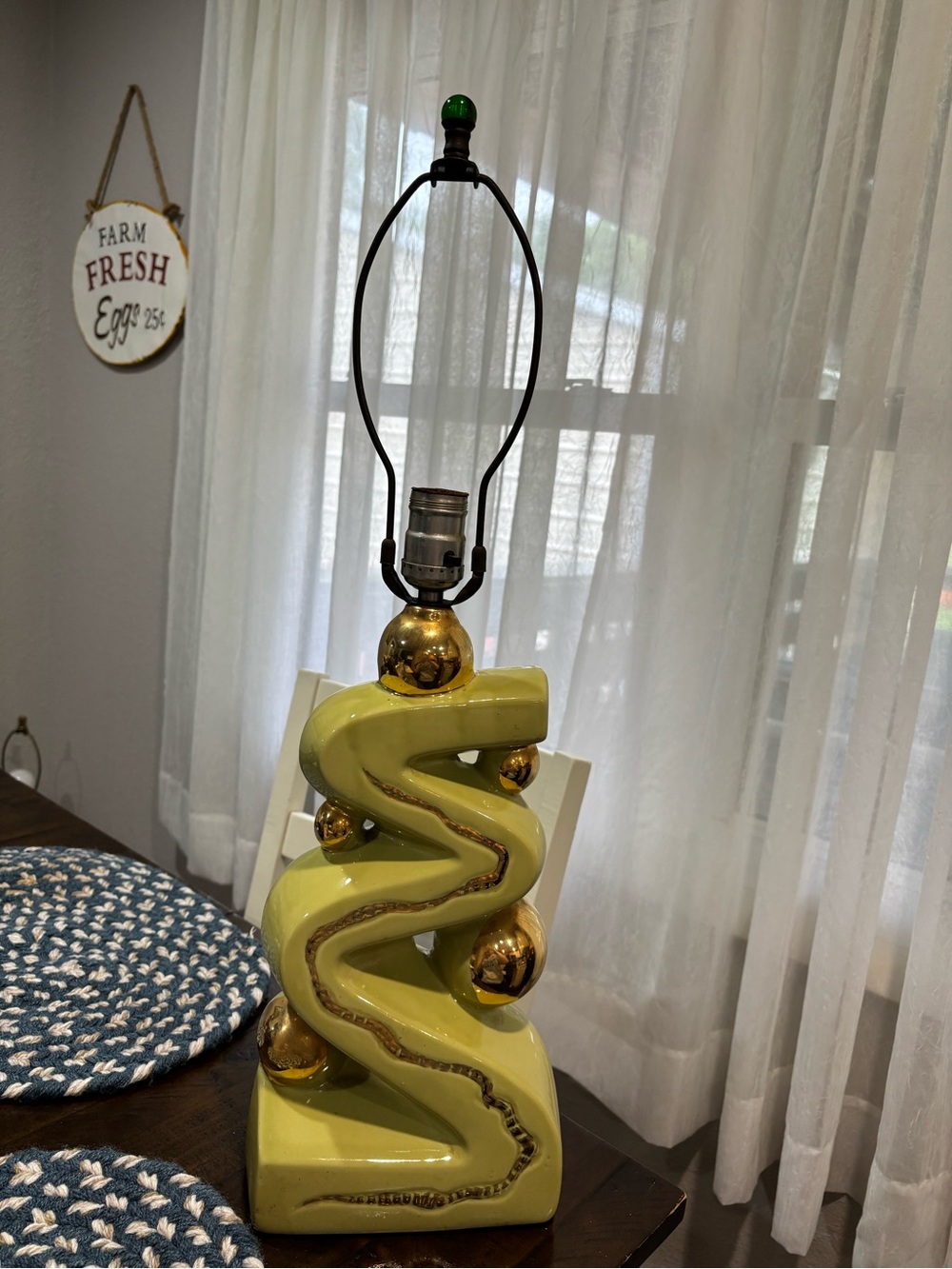 Stunning Art Deco Vintage Retro Ceramic Lamp Base in Chartreuse - Picture 6 of 16
